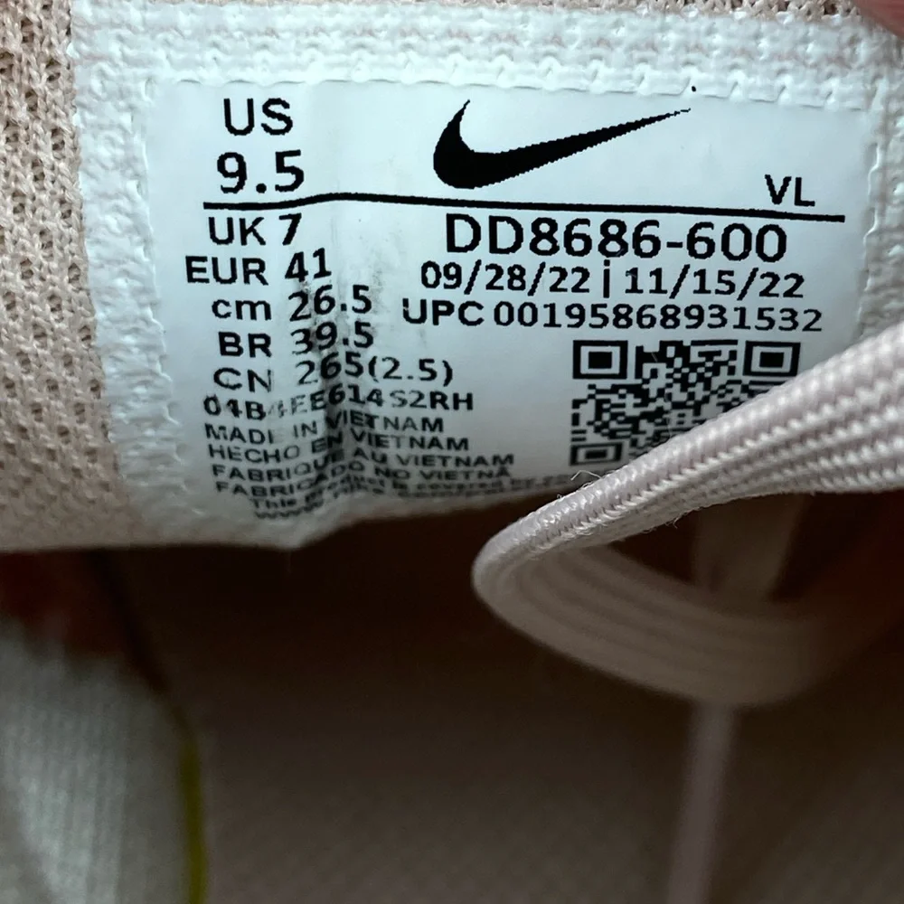 Nike Air Winflo 9 Pink Oxford Running Shoe DD8686-600 Womens Sneaker Size 9.5